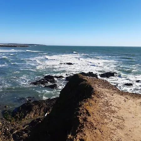 Proche Des Sables D'olonne Calme Pour 4 Personnes Situe Face Au Golf De Bourgenay A St Hilaire Talmont-Saint-Hilaire